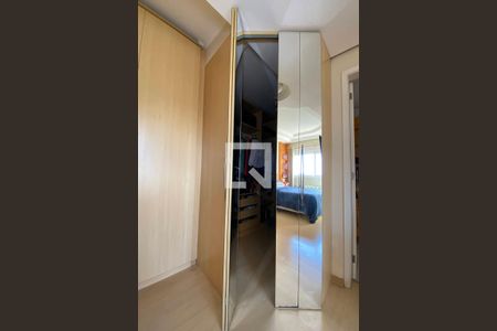 Apartamento à venda com 170m², 3 quartos e 2 vagasCloset da suíte