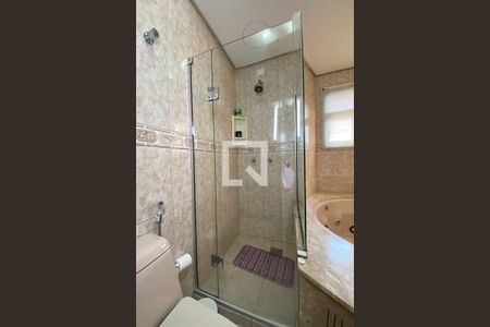 Apartamento à venda com 170m², 3 quartos e 2 vagasBox do Banheira da Suíte