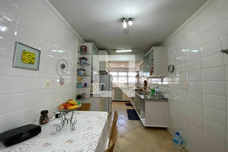 Apartamento à venda com 170m², 3 quartos e 2 vagasCozinha