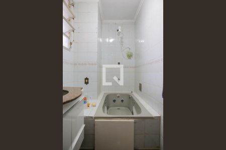 Apartamento para alugar com 90m², 2 quartos e 1 vaga Apartamento para alugar com 90m², 2 quartos e 1 vagaBanheiro