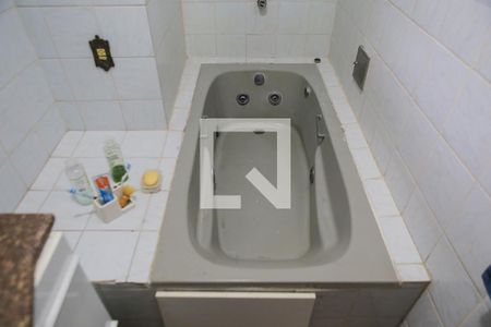 Apartamento para alugar com 90m², 2 quartos e 1 vaga Apartamento para alugar com 90m², 2 quartos e 1 vagaBanheiro