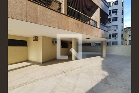 Apartamento à venda com 152m², 3 quartos e 2 vagas Apartamento à venda com 152m², 3 quartos e 2 vagasÁrea Comum - Playground