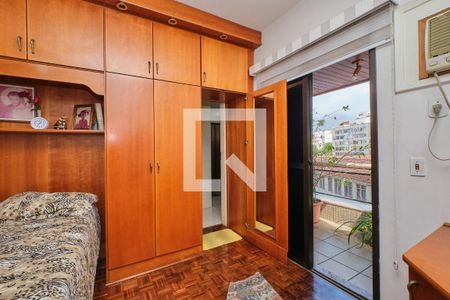 Apartamento à venda com 152m², 3 quartos e 2 vagas Apartamento à venda com 152m², 3 quartos e 2 vagasQuarto Suíte