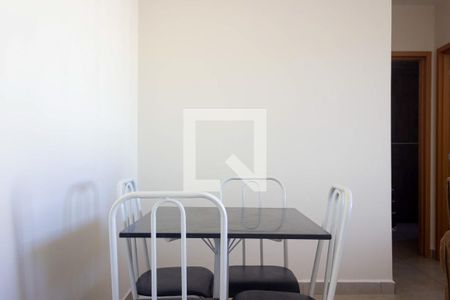 Sala de apartamento para alugar com 2 quartos, 57m² em Alto Umuarama, Uberlândia