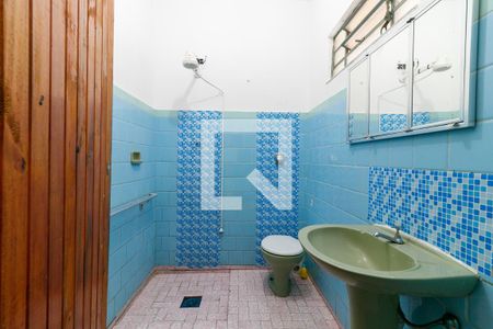 Casa para alugar com 60m², 2 quartos e 1 vaga Casa para alugar com 60m², 2 quartos e 1 vagaBanheiro