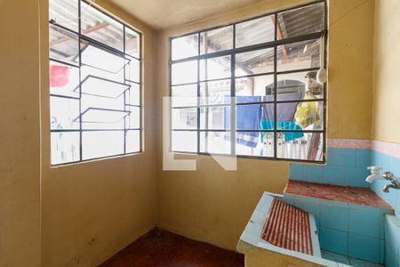 Casa para alugar com 60m², 2 quartos e 1 vaga Casa para alugar com 60m², 2 quartos e 1 vagaÁrea de Serviço