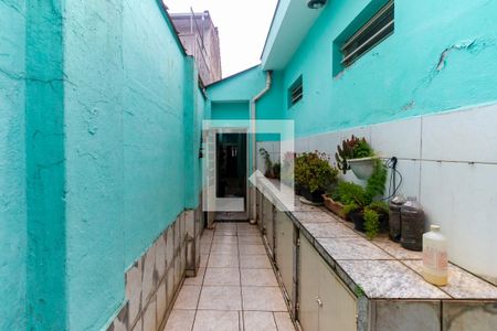 Casa à venda com 400m², 3 quartos e 3 vagas Casa à venda com 400m², 3 quartos e 3 vagasCorredor