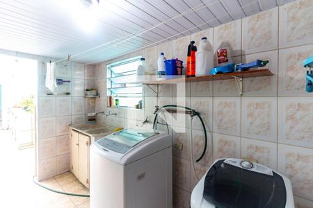 Casa à venda com 400m², 3 quartos e 3 vagas Casa à venda com 400m², 3 quartos e 3 vagasÁrea de Serviço