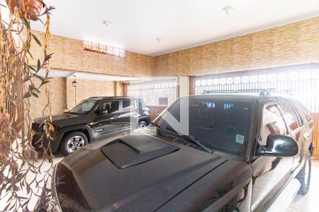 Casa à venda com 400m², 3 quartos e 3 vagas Casa à venda com 400m², 3 quartos e 3 vagasGaragem