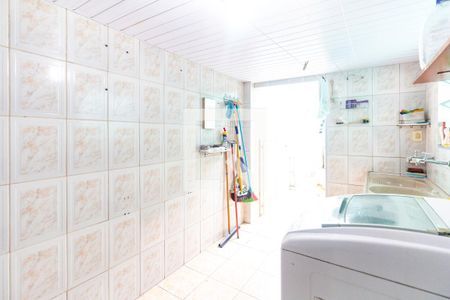 Casa à venda com 400m², 3 quartos e 3 vagas Casa à venda com 400m², 3 quartos e 3 vagasÁrea de Serviço