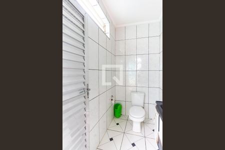 Casa à venda com 400m², 3 quartos e 3 vagas Casa à venda com 400m², 3 quartos e 3 vagasLavabo