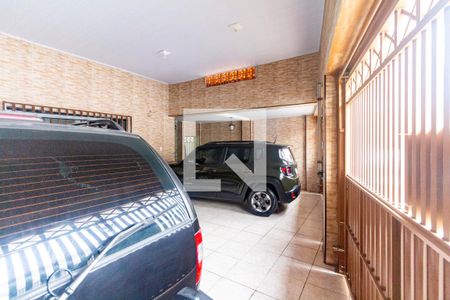 Casa à venda com 400m², 3 quartos e 3 vagas Casa à venda com 400m², 3 quartos e 3 vagasGaragem