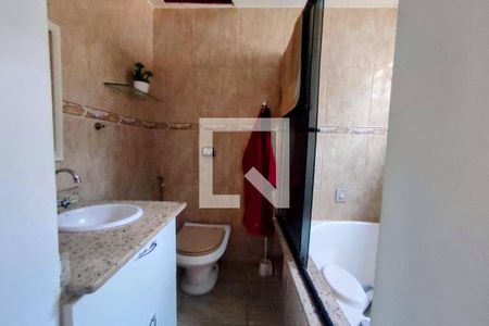 Casa de condomínio à venda com 220m², 4 quartos e 3 vagas2º Pav - Banheiro da Suite 2