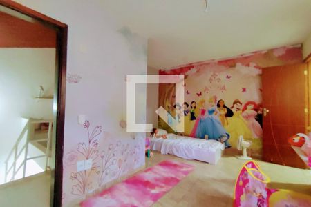 Casa de condomínio à venda com 220m², 4 quartos e 3 vagas2º Pav - Suite 3