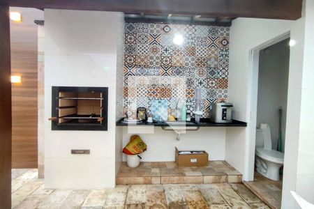 Casa de condomínio à venda com 220m², 4 quartos e 3 vagasChurrasqueira 