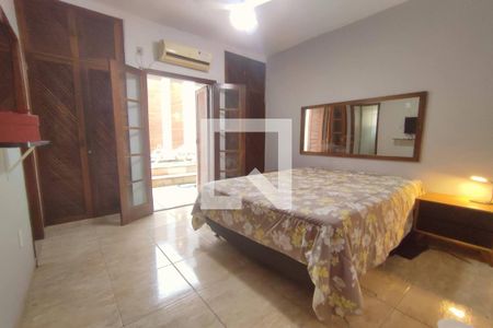 Casa de condomínio à venda com 220m², 4 quartos e 3 vagas2º Pav - Suite 2