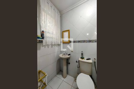 Casa de condomínio à venda com 220m², 4 quartos e 3 vagas1º Pav - Banheiro da Suite 1