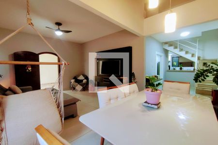 1º Pav - Sala de casa de condomínio à venda com 4 quartos, 220m² em Taquara, Rio de Janeiro