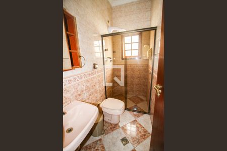 Casa à venda com 430m², 3 quartos e 3 vagasBanheiro de Serviço