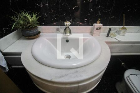 Casa à venda com 430m², 3 quartos e 3 vagasLavabo