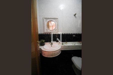 Casa à venda com 430m², 3 quartos e 3 vagasLavabo