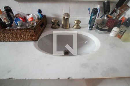 Casa à venda com 430m², 3 quartos e 3 vagasBanheiro do Quarto 2