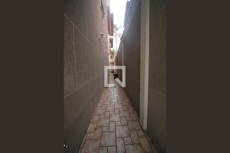 Casa à venda com 430m², 3 quartos e 3 vagasCorredor