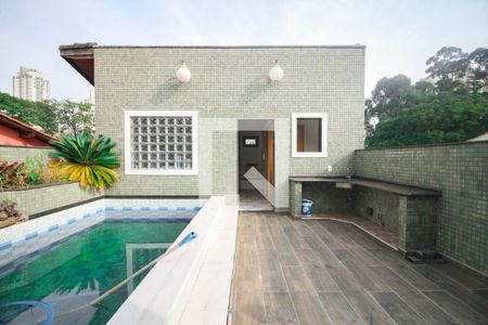 Casa à venda com 430m², 3 quartos e 3 vagasÁrea Externa