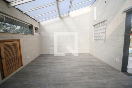 Casa à venda com 430m², 3 quartos e 3 vagasÁrea Externa