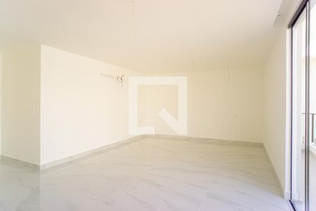 Casa de condomínio à venda com 400m², 5 quartos e 4 vagasSuíte 2