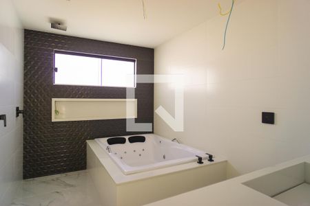 Casa de condomínio à venda com 400m², 5 quartos e 4 vagasBanheiro da Suíte 4