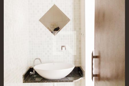 Banheiro de apartamento à venda com 1 quarto, 54m² em Higienópolis, Rio de Janeiro