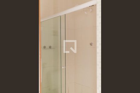 Banheiro de apartamento à venda com 1 quarto, 54m² em Higienópolis, Rio de Janeiro