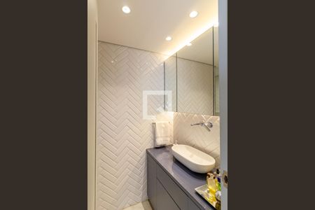 Apartamento à venda com 77m², 1 quarto e 1 vaga Apartamento à venda com 77m², 1 quarto e 1 vagaBanheiro