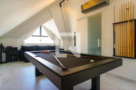 Casa de condomínio à venda com 400m², 4 quartos e 4 vagas Casa de condomínio à venda com 400m², 4 quartos e 4 vagasSala de Jogos