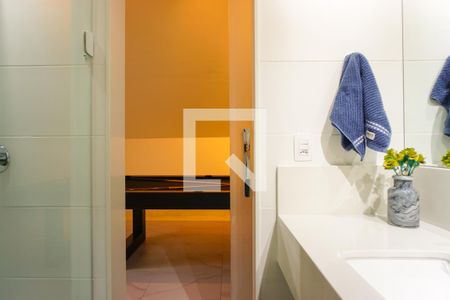 Casa de condomínio à venda com 400m², 4 quartos e 4 vagas Casa de condomínio à venda com 400m², 4 quartos e 4 vagasBanheiro da Sala de Jogos