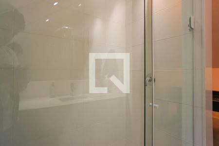 Casa de condomínio à venda com 400m², 4 quartos e 4 vagas Casa de condomínio à venda com 400m², 4 quartos e 4 vagasBanheiro da Sala de Jogos