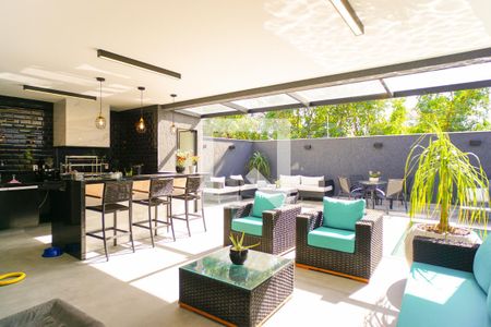 Casa de condomínio à venda com 400m², 4 quartos e 4 vagas Casa de condomínio à venda com 400m², 4 quartos e 4 vagasVaranda da Sala