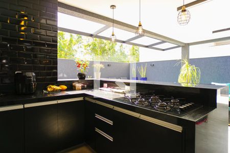 Casa de condomínio à venda com 400m², 4 quartos e 4 vagas Casa de condomínio à venda com 400m², 4 quartos e 4 vagasVaranda Gourmet