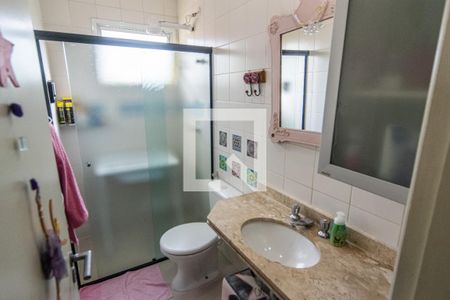 Casa de condomínio para alugar com 101m², 3 quartos e 2 vagasBanheiro Social