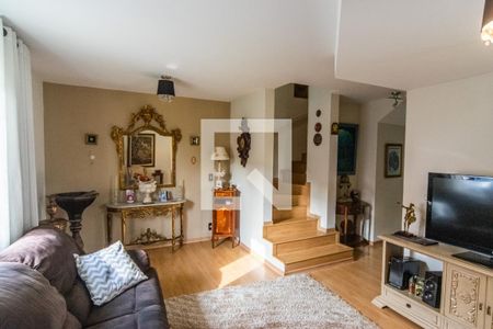 Sala de casa de condomínio para alugar com 3 quartos, 101m² em Vila Carrão, São Paulo