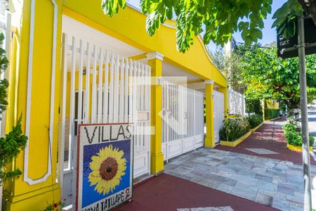 Casa de condomínio para alugar com 101m², 3 quartos e 2 vagasFachada e portaria