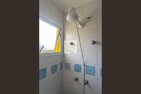 Casa de condomínio para alugar com 101m², 3 quartos e 2 vagasBanheiro Social