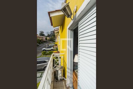 Casa de condomínio para alugar com 101m², 3 quartos e 2 vagasSuíte