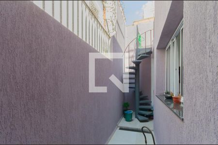 Quintal de casa à venda com 3 quartos, 145m² em Liberdade, São Paulo