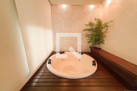 Apartamento para alugar com 200m², 3 quartos e 3 vagasÁrea comum - Ofurô