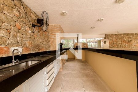 Apartamento para alugar com 200m², 3 quartos e 3 vagasÁrea comum - Churrasqueira