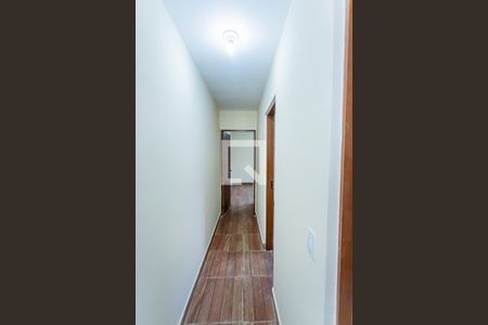 Corredor de casa para alugar com 2 quartos, 125m² em Jardim Vista Linda, São Paulo