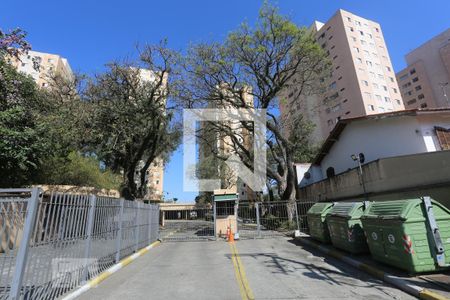 Apartamento para alugar com 64m², 2 quartos e 1 vagaFachada