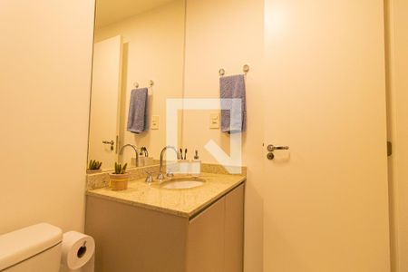 Apartamento para alugar com 57m², 2 quartos e 1 vaga Apartamento para alugar com 57m², 2 quartos e 1 vagaBanheiro da Suíte